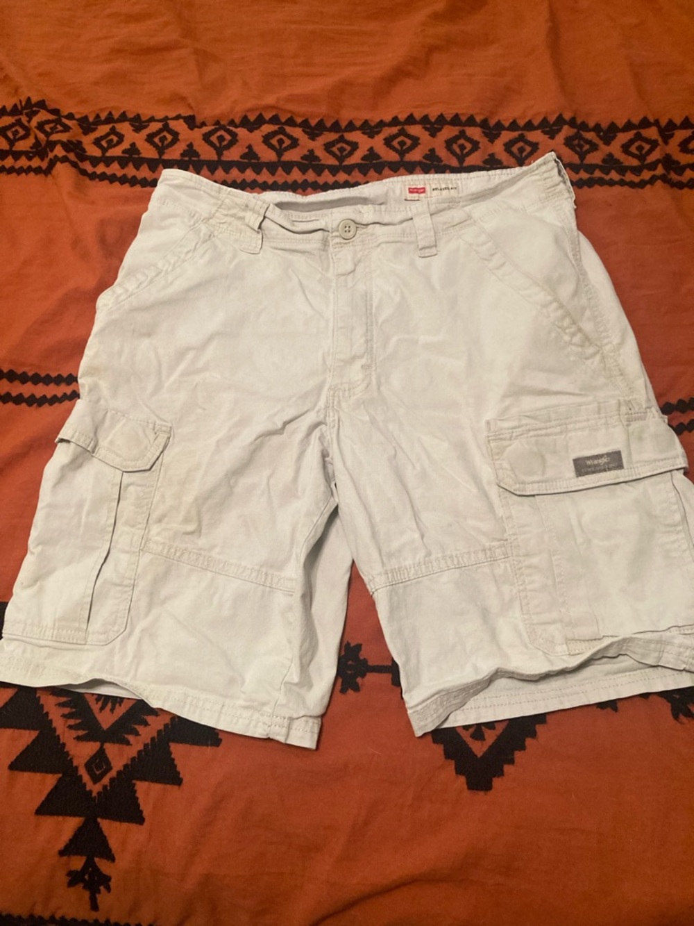Wrangler Men’s cream Cargo Shorts